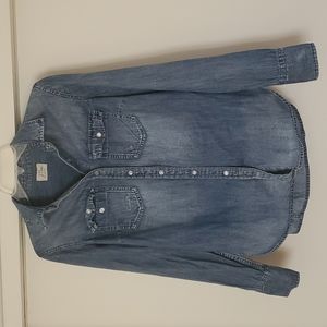 J crew | Jean shirt | Button down | Front Pockets | Size Medium